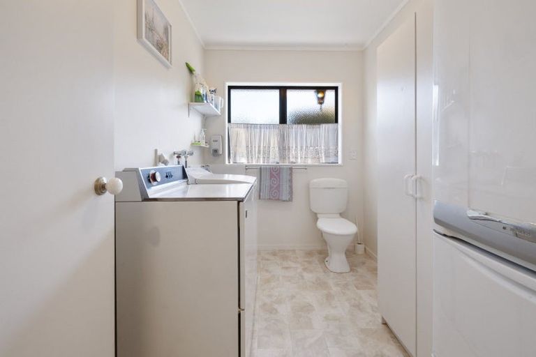 Photo of property in 3 Hau Whiti Place, Kimbolton, 4774