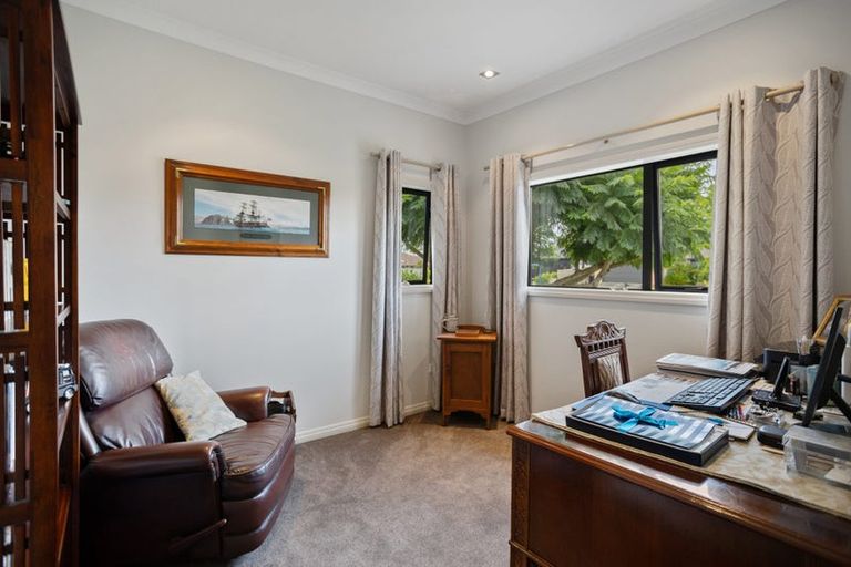 Photo of property in 1 Ringwood Place, Whitianga, 3510