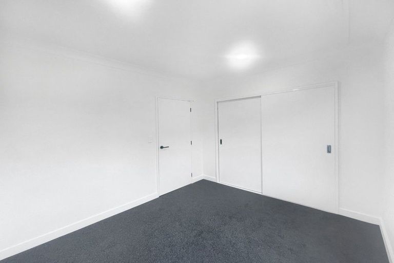 Photo of property in 66 Parkwood Avenue, Westgate, Auckland, 0614