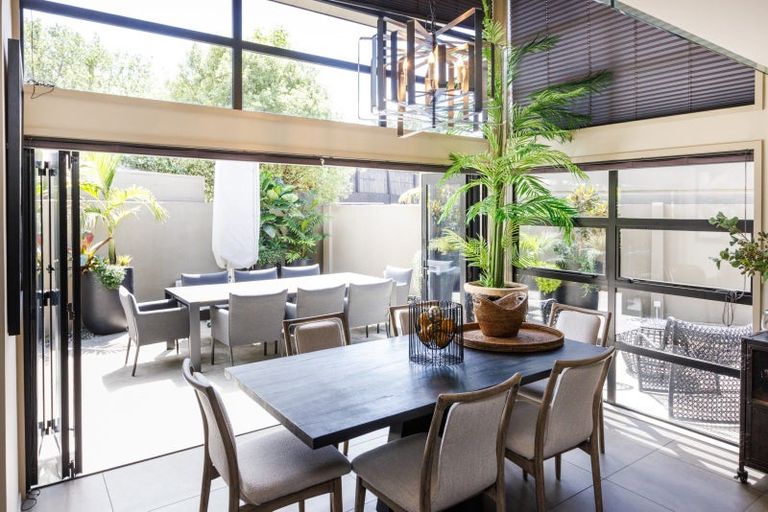 Photo of property in 143 Victoria Avenue, Hokowhitu, Palmerston North, 4410