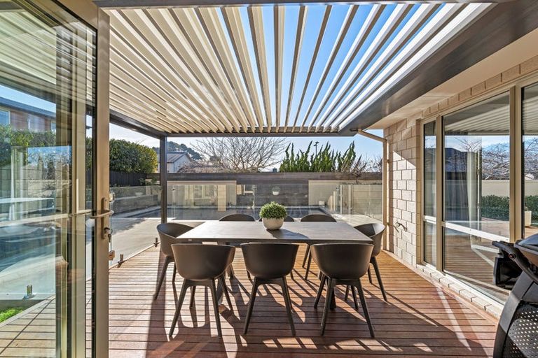 Photo of property in 6 Benmore Gardens, Harewood, Christchurch, 8051