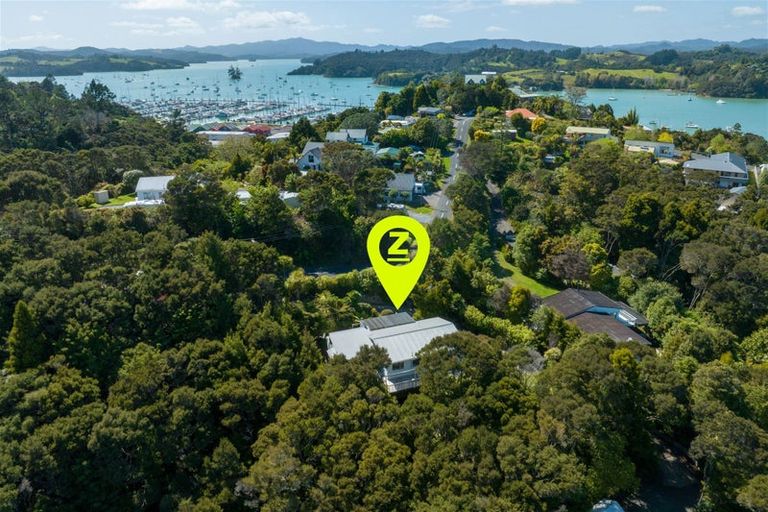Photo of property in 13 Scoresby Street, Opua, 0200