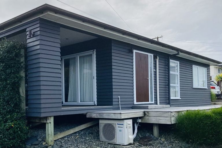 Photo of property in 43 Churchill Road, Cockle Bay, Auckland, 2014
