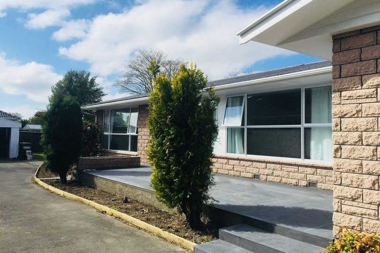 Photo of property in 22 Carruthers Street, Ilam, Christchurch, 8041