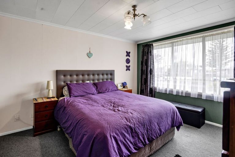 Photo of property in 32 Brown Street, Inglewood, 4330