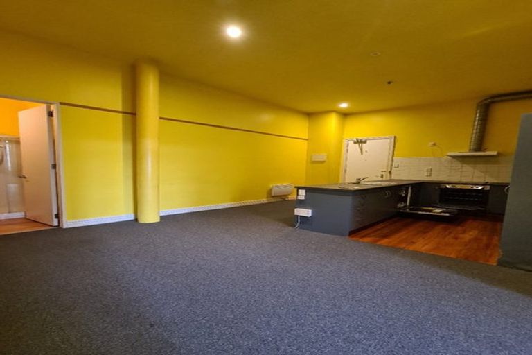 Photo of property in Columbia Apartments, 2/32 Cuba Street, Te Aro, Wellington, 6011
