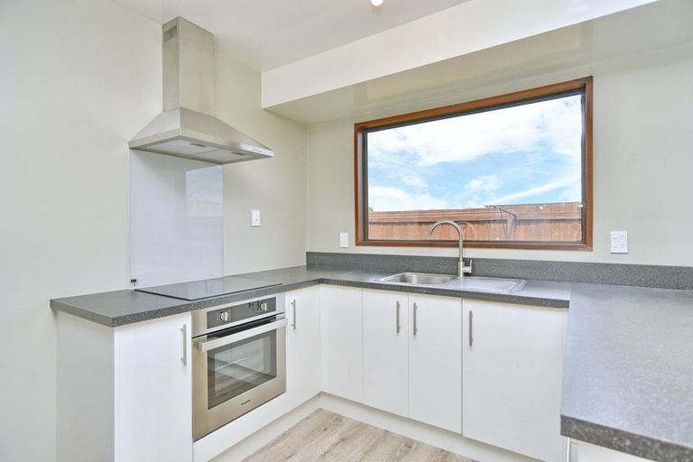 Photo of property in 2 Kinross Street, Hei Hei, Christchurch, 8042