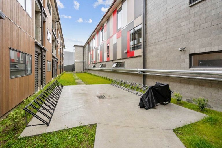 Photo of property in 212/40 East Street, Papakura, 2110