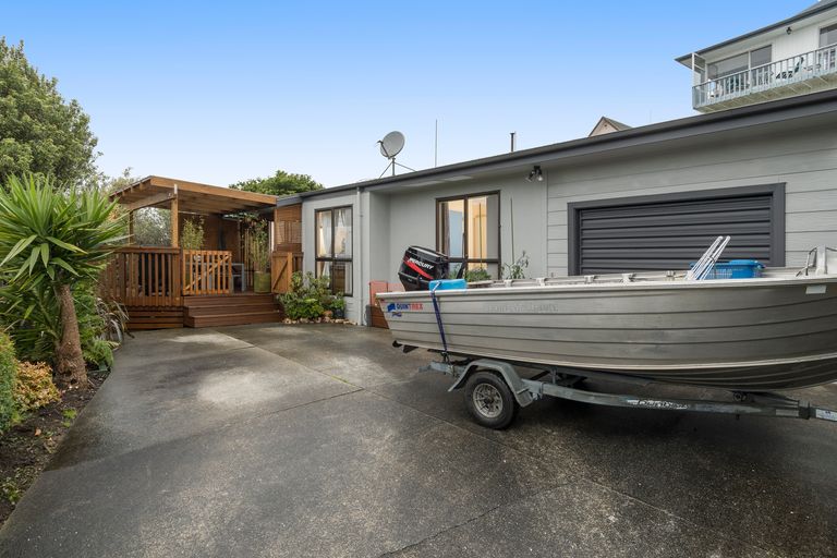 Photo of property in 10 Snowden Street, Ohauiti, Tauranga, 3112