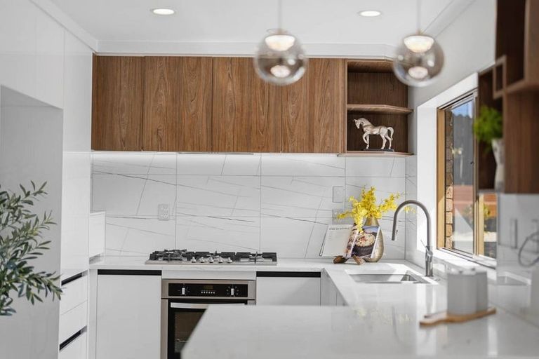 Photo of property in 8 Caldecote Place, Flat Bush, Auckland, 2019