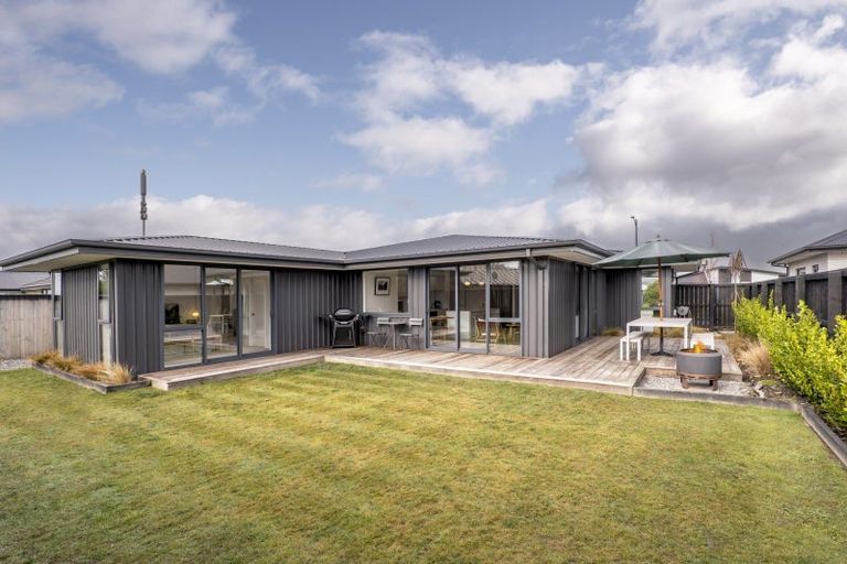 Photo of property in 97 Muirhill Street, Halswell, Christchurch, 8025