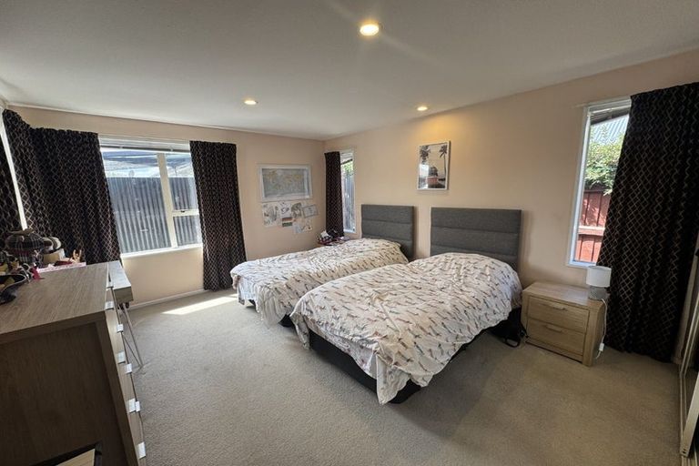 Photo of property in 1/12 Sawyers Arms Road, Northcote, Christchurch, 8052