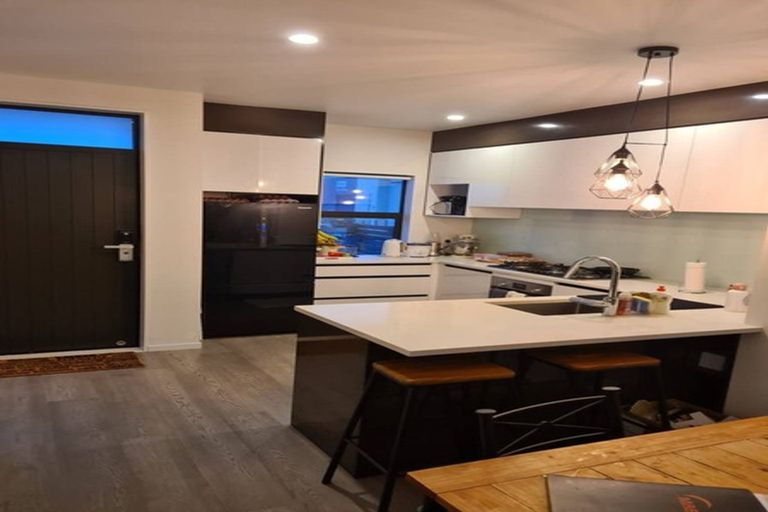 Photo of property in 2 Mata Lane, Stanmore Bay, Whangaparaoa, 0932