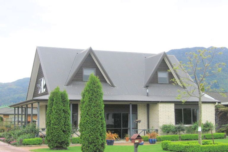 Photo of property in 8 Grace Avenue, Te Aroha, 3320