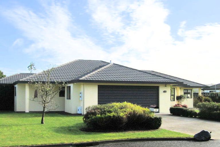 Photo of property in 14 Reynolds Drive, Glenview, Hamilton, 3206