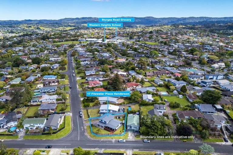 Photo of property in 17 Fitzwater Place, Henderson, Auckland, 0612