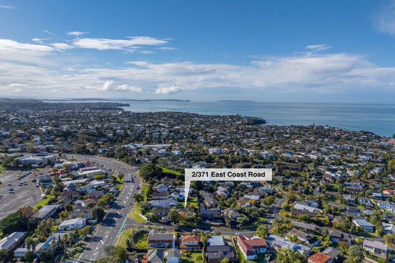 Photo of property in 2/371 East Coast Road, Mairangi Bay, Auckland, 0630