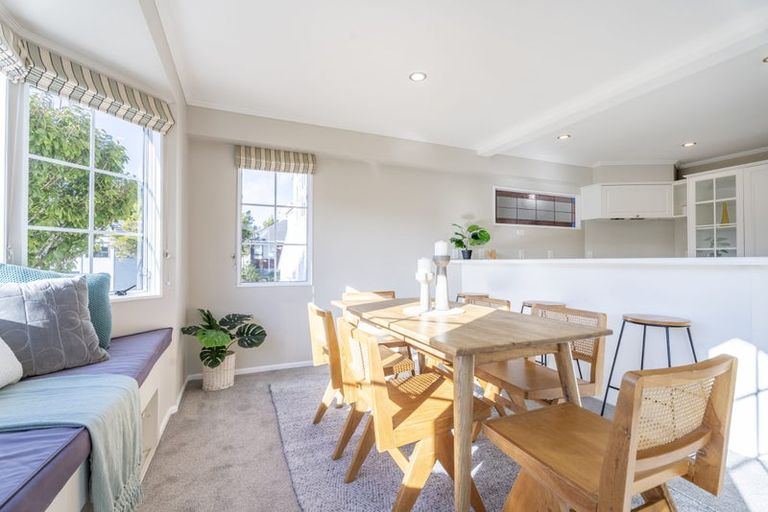 Photo of property in 12 Ronald Woolf Place, Churton Park, Wellington, 6037