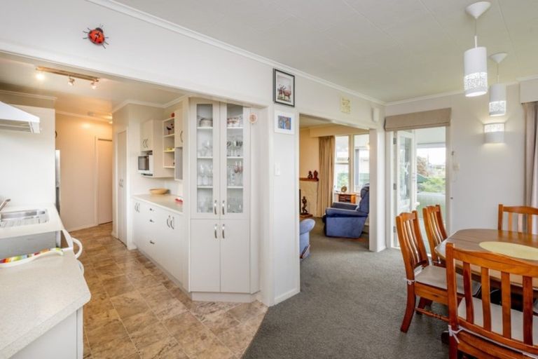 Photo of property in 628/628a Queen Street East, Levin, 5510