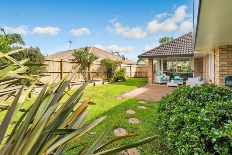 Photo of property in 8 Glencullen Place, Dannemora, Auckland, 2016