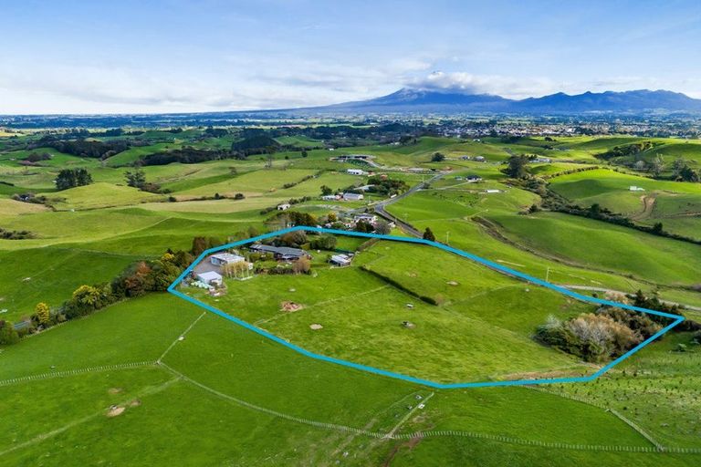 Photo of property in 201 Lincoln Road, Inglewood, 4389