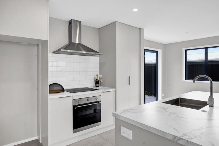 Photo of property in 63b Collins Street, Hawera, 4610