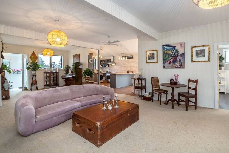 Photo of property in 52 Cross Creek Road, Western Lake, Featherston, 5773