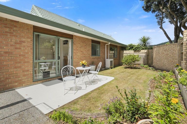 Photo of property in Redwood Village, 10/42 Main Road, Tawa, Wellington, 5028