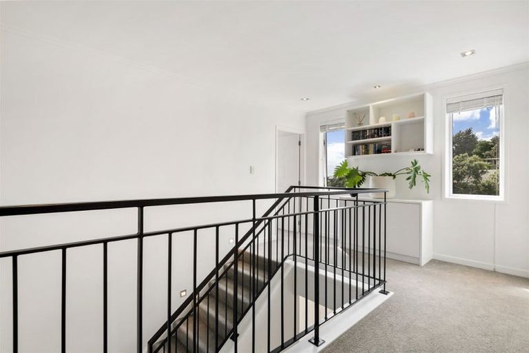 Photo of property in 68 Exmouth Road, Northcote, Auckland, 0627