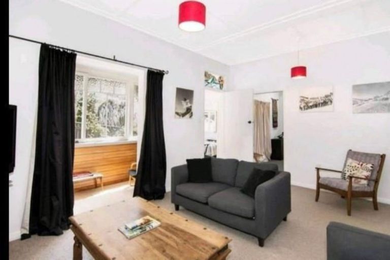 Photo of property in 1/27 Renwick Place, Nelson South, Nelson, 7010