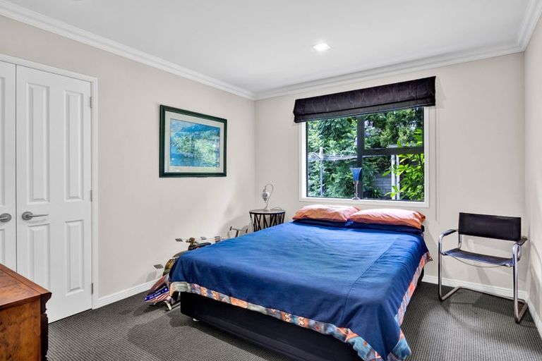 Photo of property in 271 Henwood Road, Paraite, New Plymouth, 4372