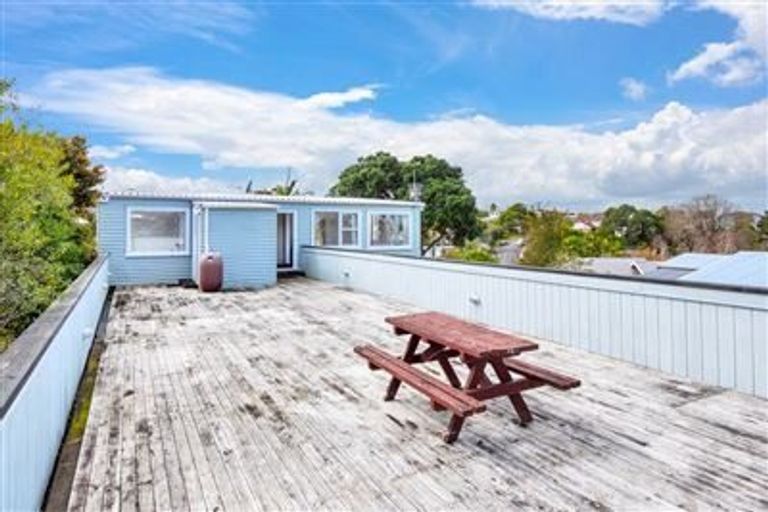 Photo of property in 26 Killarney Avenue, Torbay, Auckland, 0630