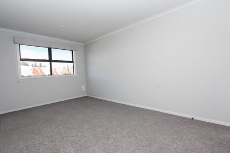 Photo of property in 1-5/5 Charlemont Street, Whitiora, Hamilton, 3200