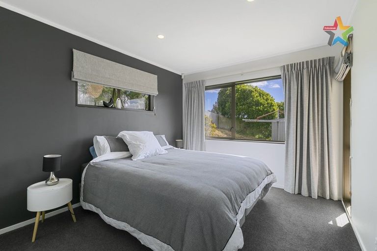 Photo of property in 136 Holborn Drive, Stokes Valley, Lower Hutt, 5019