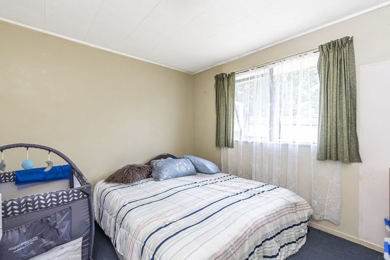Photo of property in 12 Moa Road, Raumati Beach, Paraparaumu, 5032