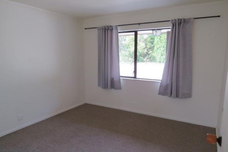 Photo of property in 36 Poplar Grove, Whalers Gate, New Plymouth, 4310