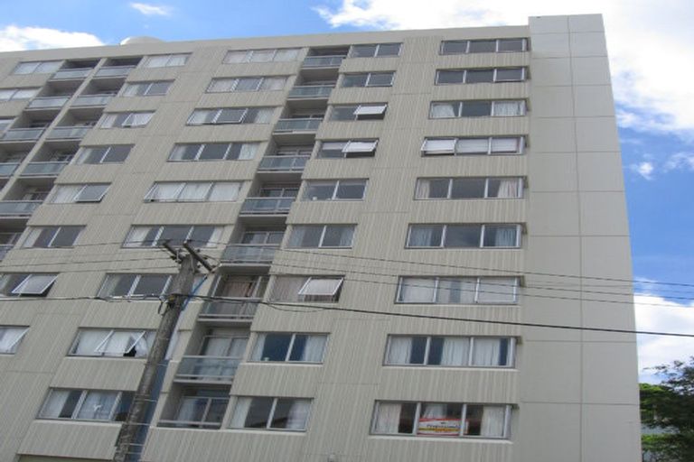 Photo of property in Melksham Towers, 702/131 Brougham Street, Mount Victoria, Wellington, 6011