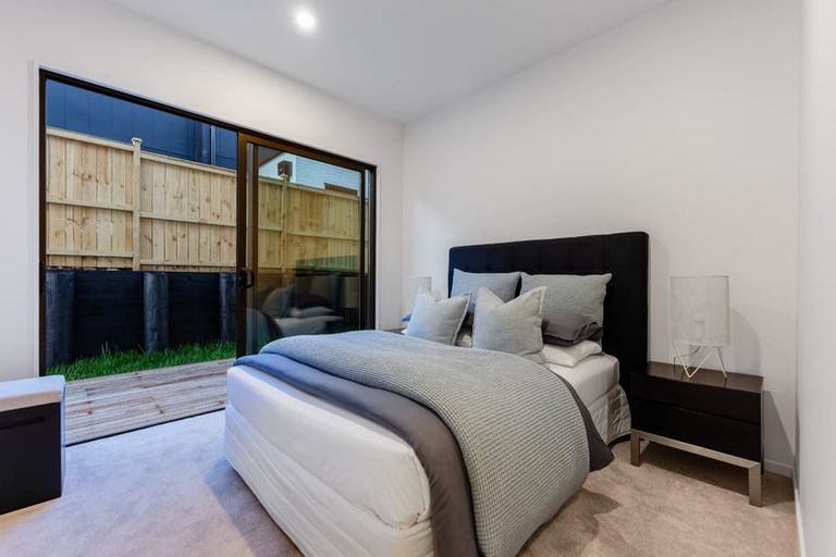 Photo of property in 53 Kumukumu Road, Long Bay, Auckland, 0630