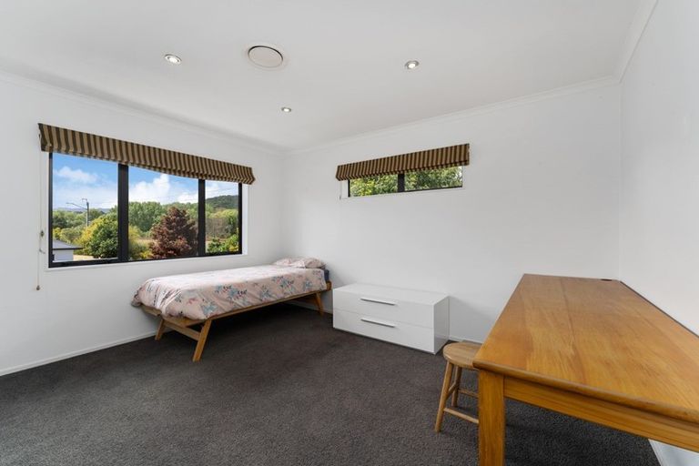 Photo of property in 7 Lambert Way, Paraparaumu, 5032