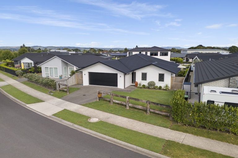 Photo of property in 5 Hanlow Place, Pyes Pa, Tauranga, 3112