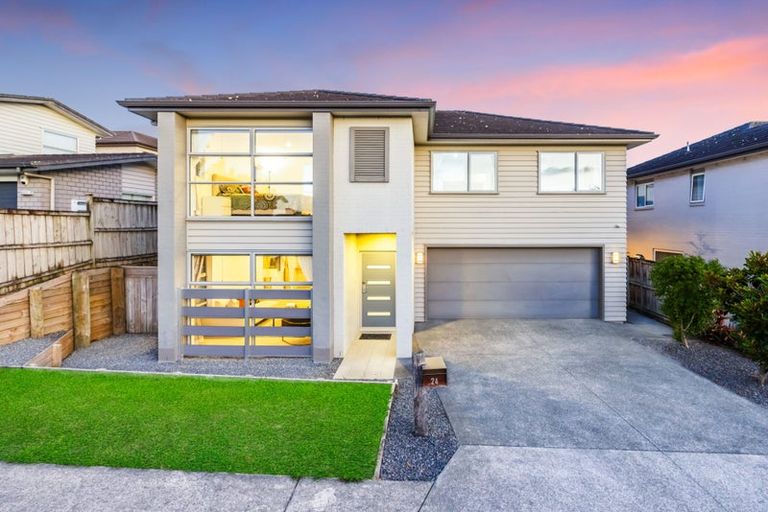 Photo of property in 24 Darion Drive, Flat Bush, Auckland, 2019