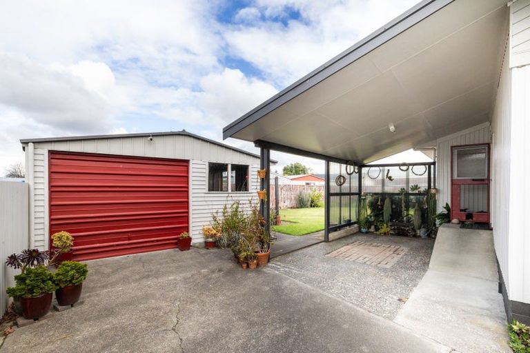 Photo of property in 35 Lyttelton Crescent, Tamatea, Napier, 4112