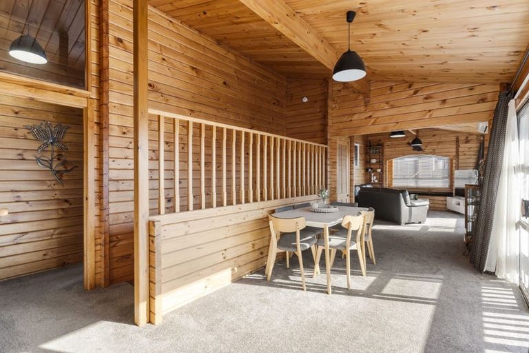 Photo of property in 33b Kauri Road, Stanmore Bay, Whangaparaoa, 0932