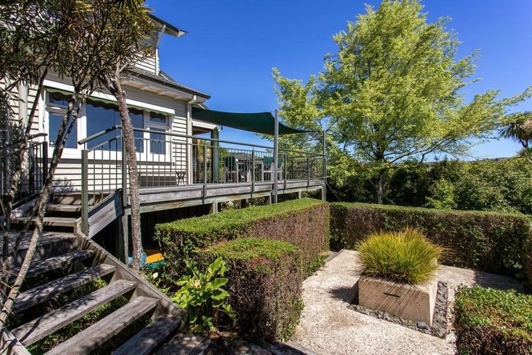 Photo of property in 82 Hackthorne Road, Cashmere, Christchurch, 8022