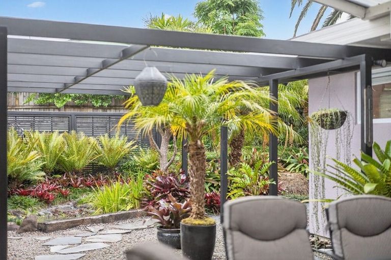 Photo of property in 1/12 Bannings Way, Hobsonville, Auckland, 0618