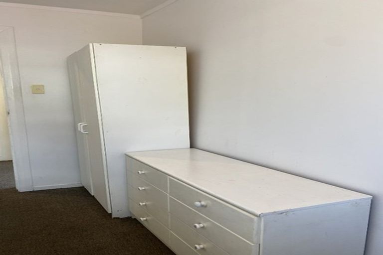 Photo of property in 35 Bay Street, Petone, Lower Hutt, 5012