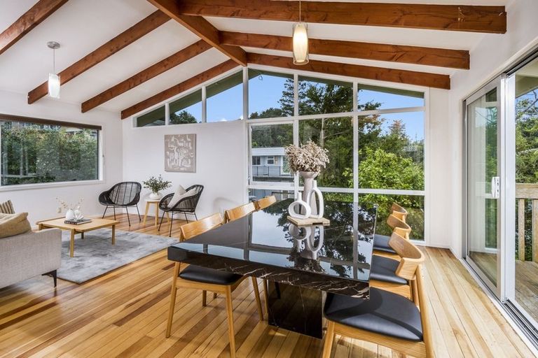 Photo of property in 14 Havenwood Place, Birkenhead, Auckland, 0626