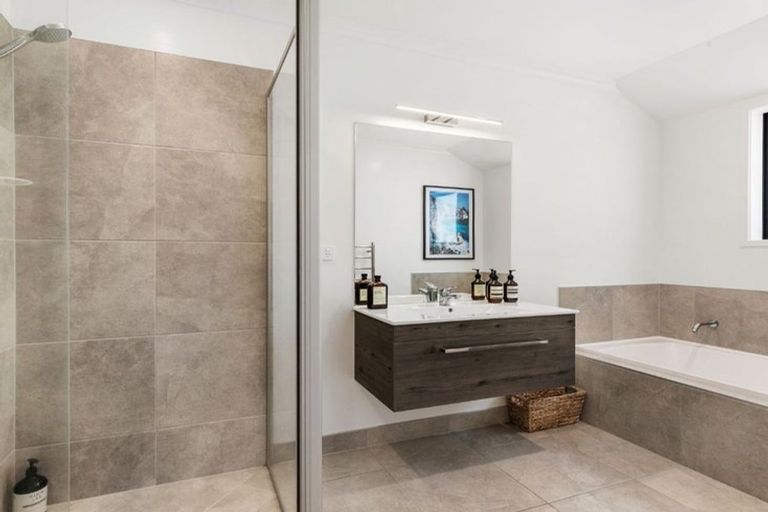 Photo of property in 58 Peacock Place, Pokeno, 2402