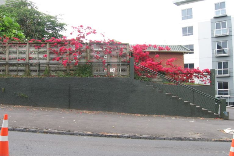 Photo of property in 1/129 Grafton Road, Grafton, Auckland, 1010