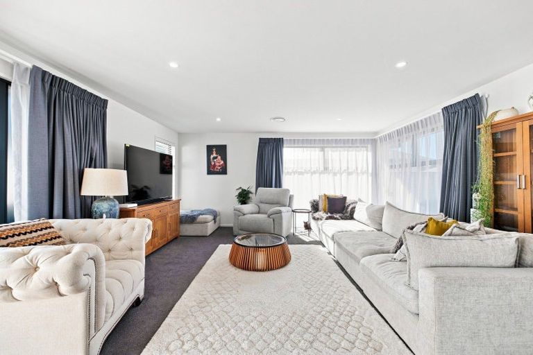 Photo of property in 51 Hilton Drive, Amberley, 7410
